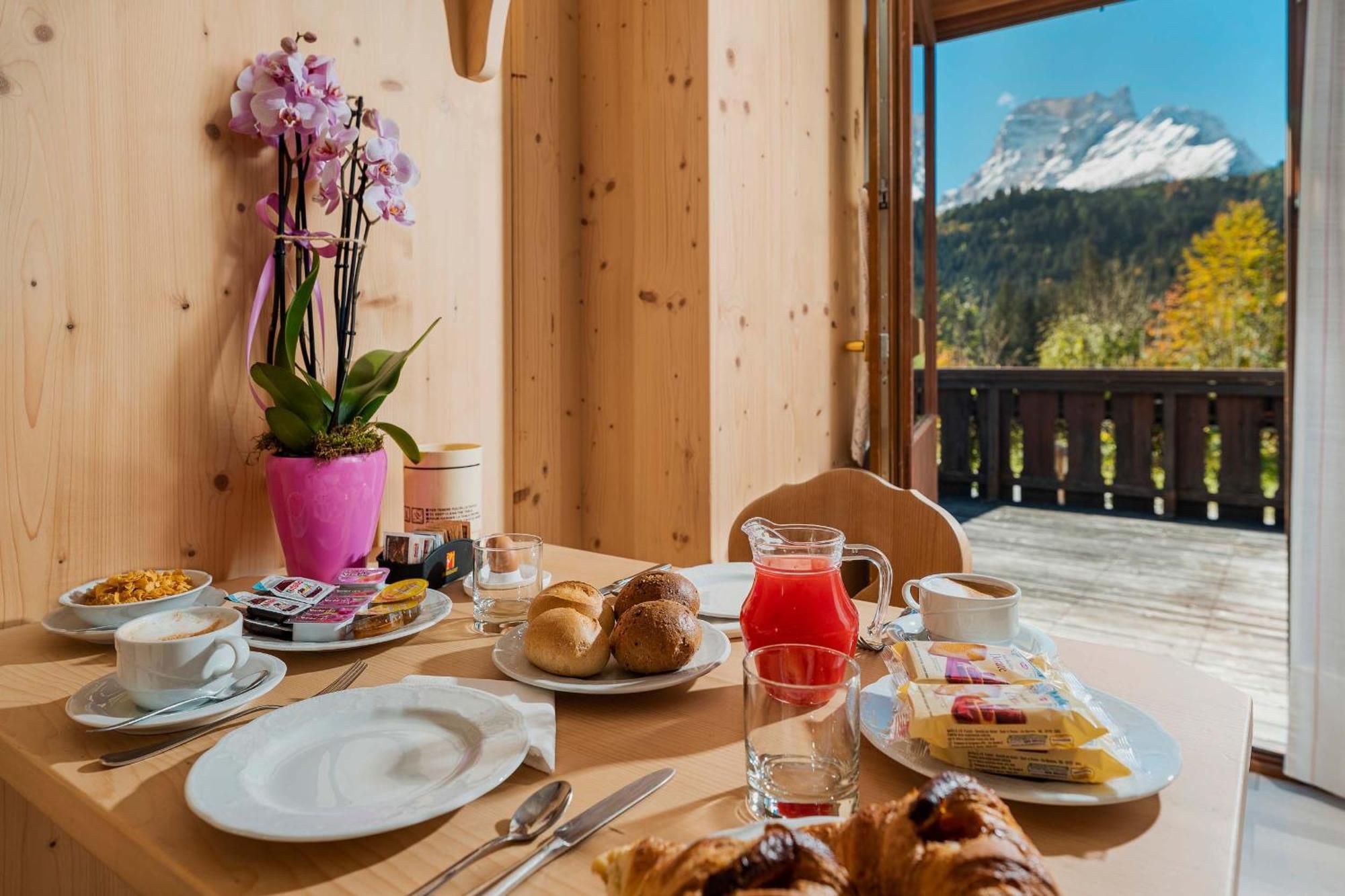 Locanda Montana San Vito di Cadore Luaran gambar