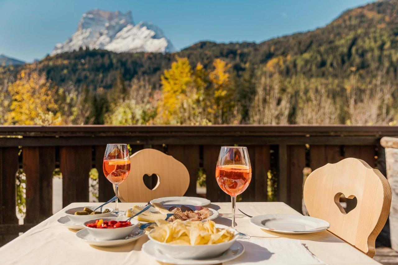 Locanda Montana San Vito di Cadore Luaran gambar