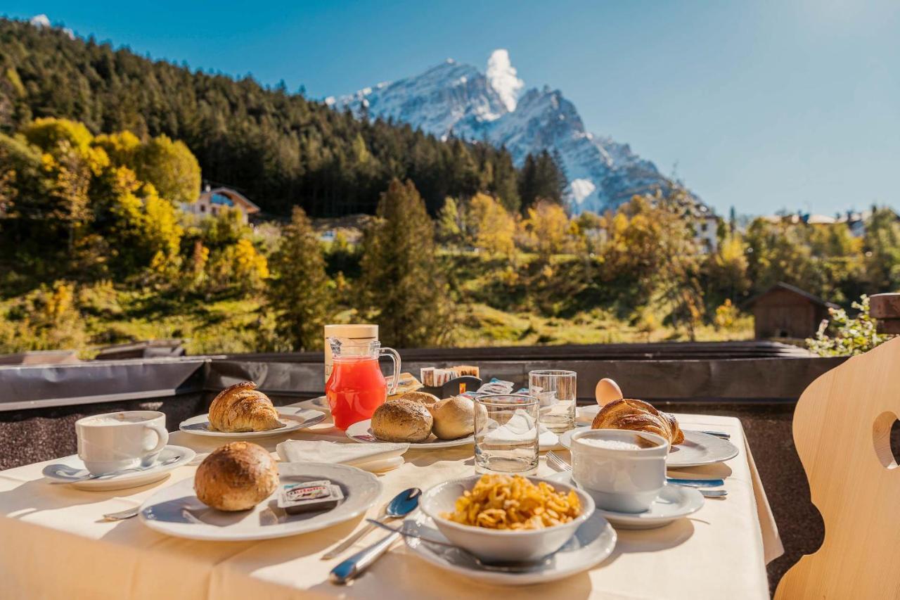 Locanda Montana San Vito di Cadore Luaran gambar