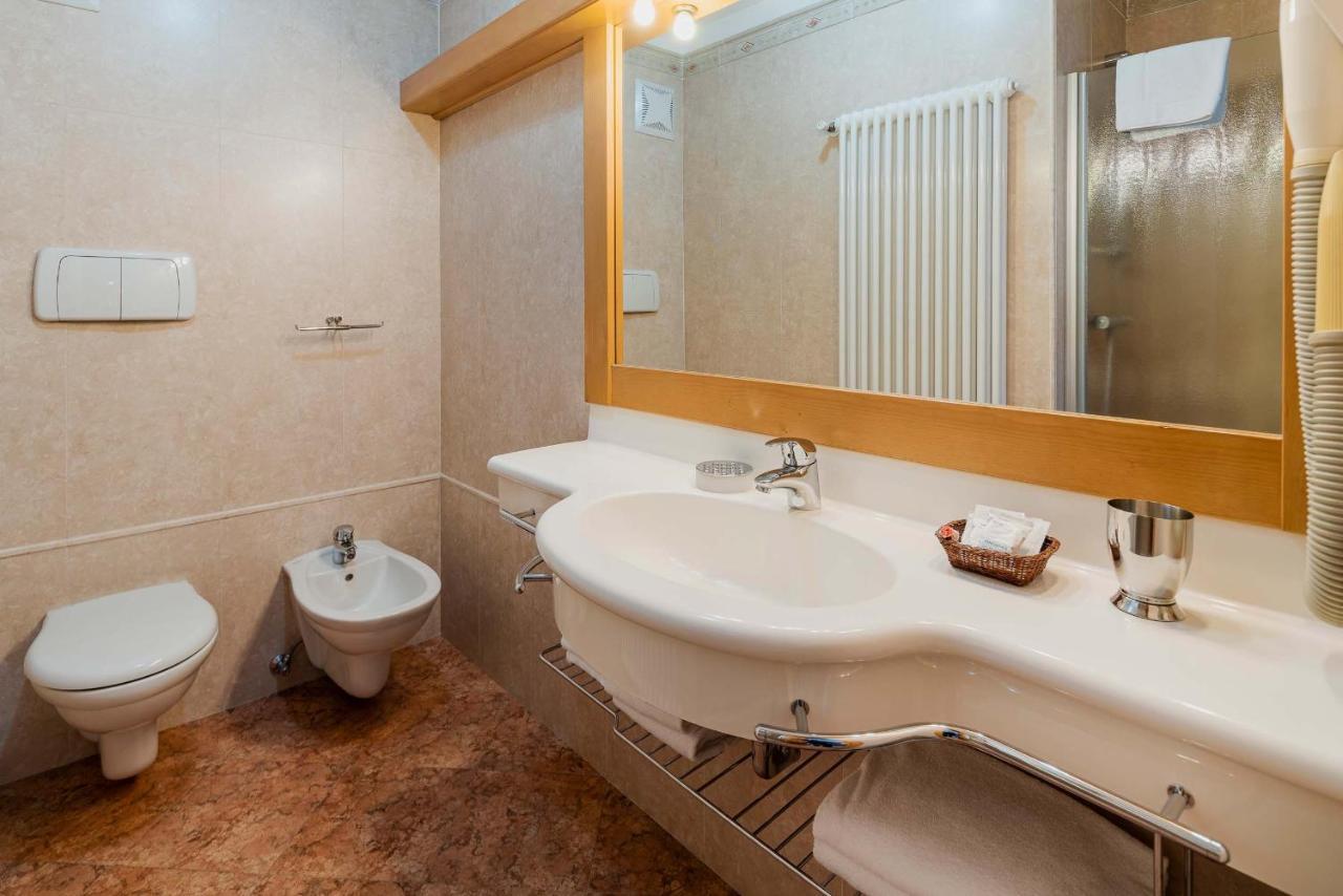 Locanda Montana San Vito di Cadore Luaran gambar