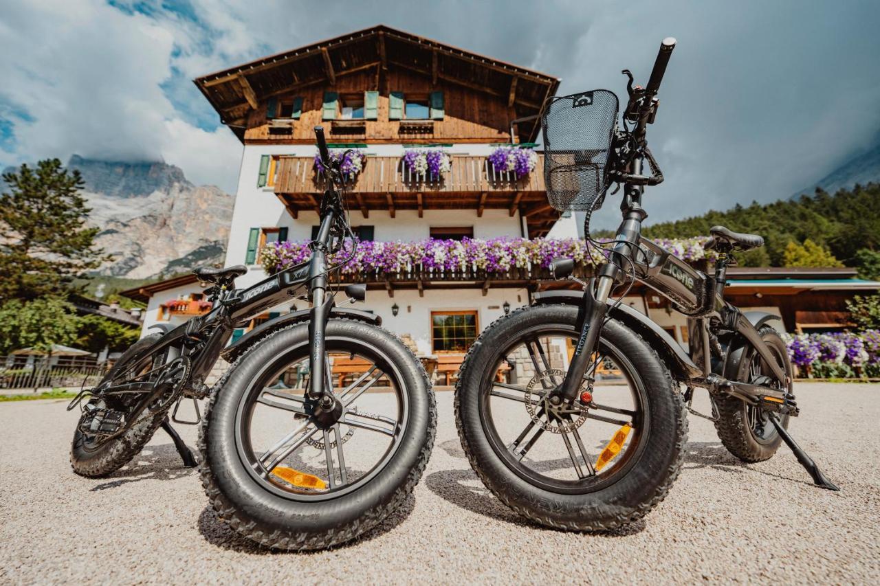Locanda Montana San Vito di Cadore Luaran gambar