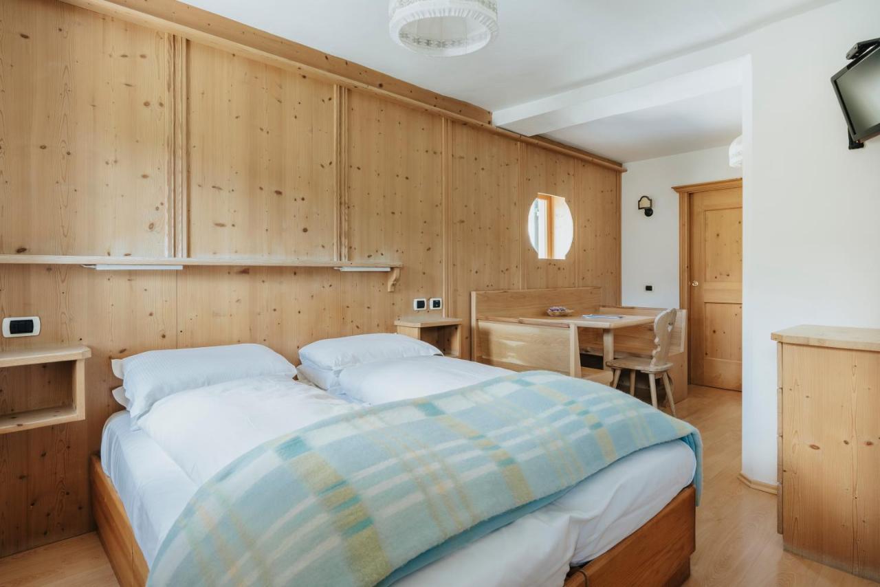 Locanda Montana San Vito di Cadore Luaran gambar